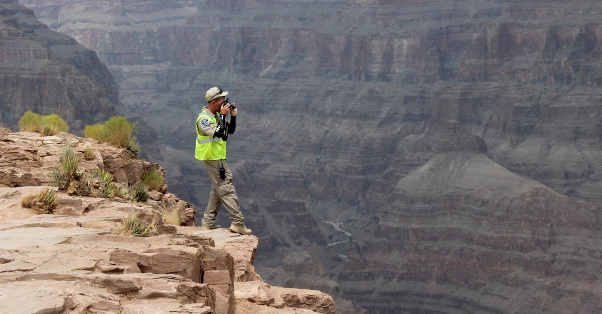 A photographer captures the stunning views from the edge of the Grand Canyon.
